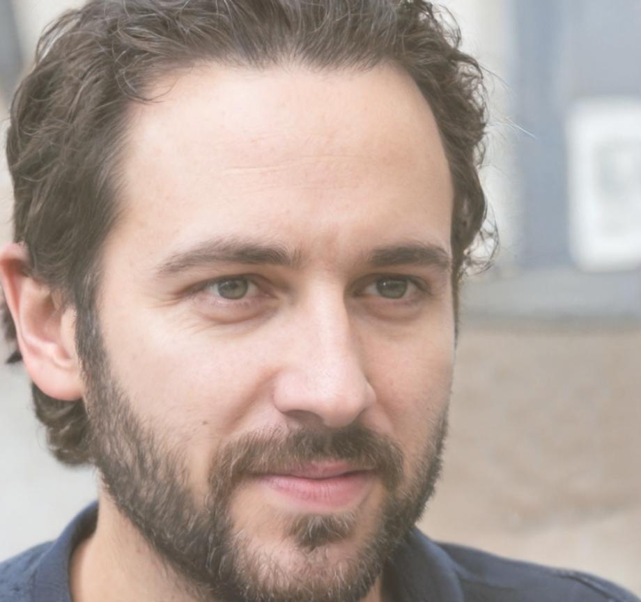 Portrait de Marc Dubois, participant au programme de formation financière